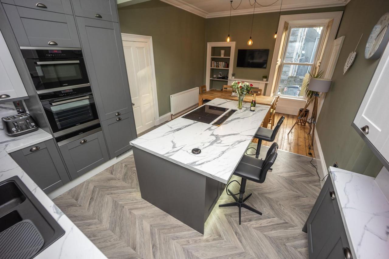 Stunning Period Property In The Heart Of The City Aberdeen Exterior photo
